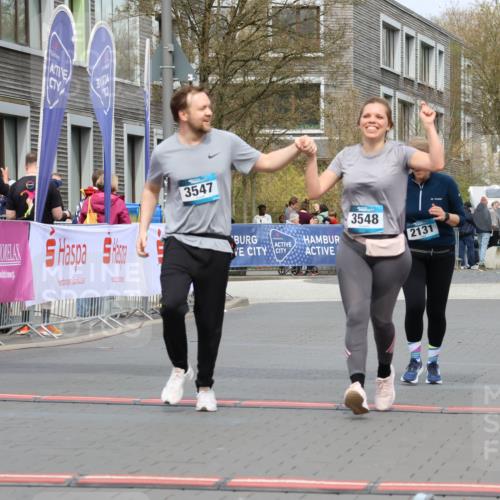 12.04.2026 - 45. Internationalen Wilhelmsburger Insellauf Strokosch-Dieckow http://msf.ph/oto/9477789 12.04.2026 13:30:12 Ziel 3547, 3548, 2131 meine-sportfotos.de