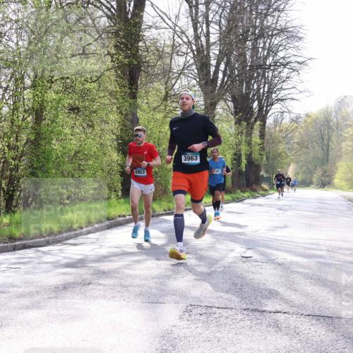 12.04.2026 - 45. Internationalen Wilhelmsburger Insellauf Yannick Fuchs http://msf.ph/oto/9477792 12.04.2026 10:14:21 Laufen 4953, 3963, 384 meine-sportfotos.de