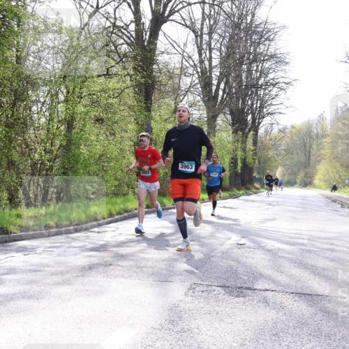 12.04.2026 - 45. Internationalen Wilhelmsburger Insellauf Yannick Fuchs http://msf.ph/oto/9477793 12.04.2026 10:14:21 Laufen 4953, 3963, 4384 meine-sportfotos.de