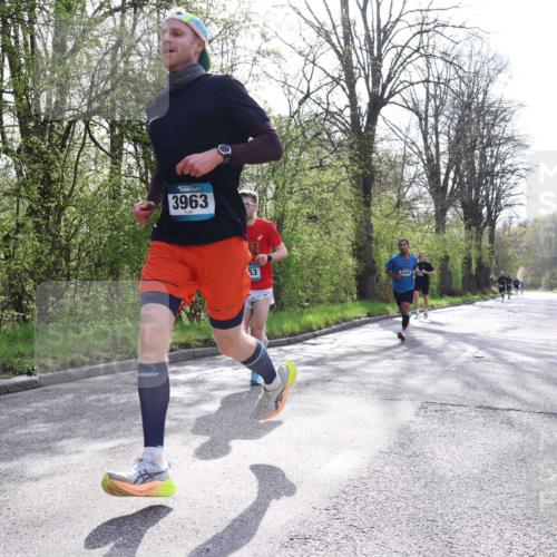 12.04.2026 - 45. Internationalen Wilhelmsburger Insellauf Yannick Fuchs http://msf.ph/oto/9477806 12.04.2026 10:14:22 Laufen 3963, 4384 meine-sportfotos.de