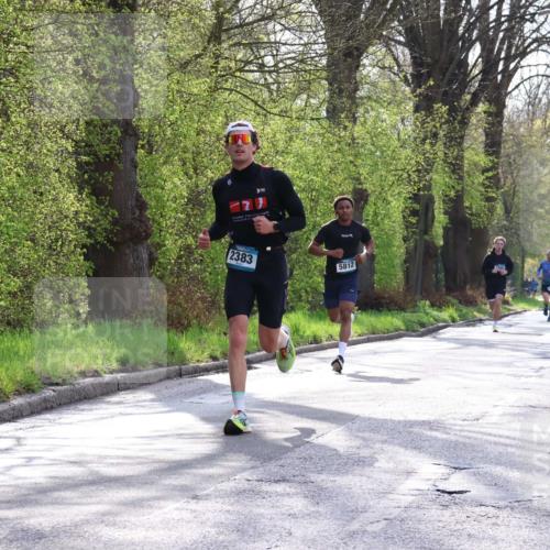 12.04.2026 - 45. Internationalen Wilhelmsburger Insellauf Yannick Fuchs http://msf.ph/oto/9477858 12.04.2026 10:14:29 Laufen 2383, 5812 meine-sportfotos.de