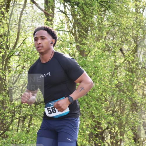 12.04.2026 - 45. Internationalen Wilhelmsburger Insellauf Yannick Fuchs http://msf.ph/oto/9477883 12.04.2026 10:14:33 Laufen 1, 45, 58 meine-sportfotos.de