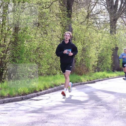 12.04.2026 - 45. Internationalen Wilhelmsburger Insellauf Yannick Fuchs http://msf.ph/oto/9477907 12.04.2026 10:14:37 Laufen 56, 5684 meine-sportfotos.de