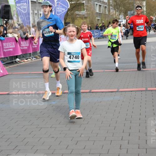 12.04.2026 - 45. Internationalen Wilhelmsburger Insellauf Strokosch-Dieckow http://msf.ph/oto/9477942 12.04.2026 12:57:56 Ziel 5696, 4740, 4599, 5062, 4851, 5172, 4959, 5322 meine-sportfotos.de