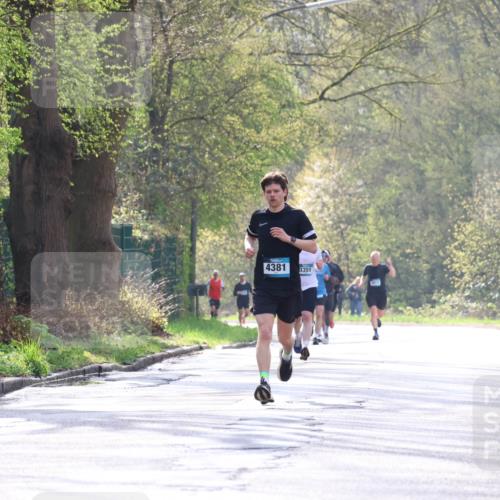 12.04.2026 - 45. Internationalen Wilhelmsburger Insellauf Yannick Fuchs http://msf.ph/oto/9477959 12.04.2026 10:14:46 Laufen 4381, 3351 meine-sportfotos.de