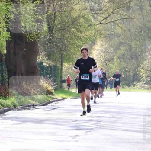12.04.2026 - 45. Internationalen Wilhelmsburger Insellauf Yannick Fuchs http://msf.ph/oto/9477961 12.04.2026 10:14:46 Laufen 4381, 3351, 1413 meine-sportfotos.de