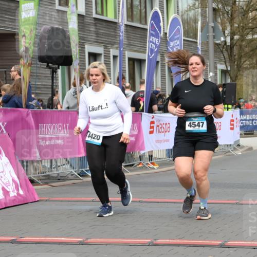 12.04.2026 - 45. Internationalen Wilhelmsburger Insellauf Strokosch-Dieckow http://msf.ph/oto/9477976 12.04.2026 13:29:59 Ziel 4547, 4420 meine-sportfotos.de