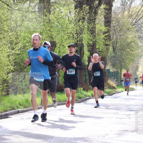 12.04.2026 - 45. Internationalen Wilhelmsburger Insellauf Yannick Fuchs http://msf.ph/oto/9478078 12.04.2026 10:15:04 Laufen 3561, 3813, 4052 meine-sportfotos.de