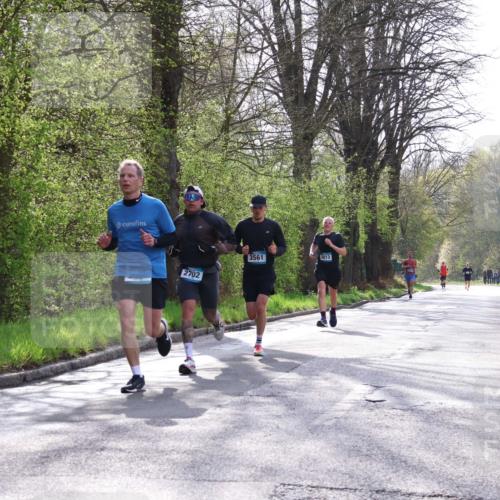 12.04.2026 - 45. Internationalen Wilhelmsburger Insellauf Yannick Fuchs http://msf.ph/oto/9478095 12.04.2026 10:15:07 Laufen 2702, 3561, 3813 meine-sportfotos.de
