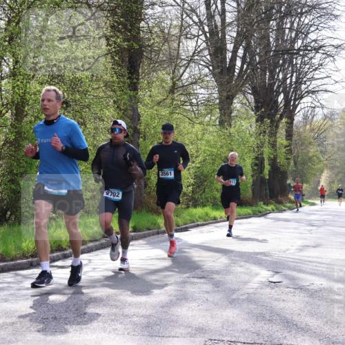 12.04.2026 - 45. Internationalen Wilhelmsburger Insellauf Yannick Fuchs http://msf.ph/oto/9478099 12.04.2026 10:15:07 Laufen 2702, 3561 meine-sportfotos.de