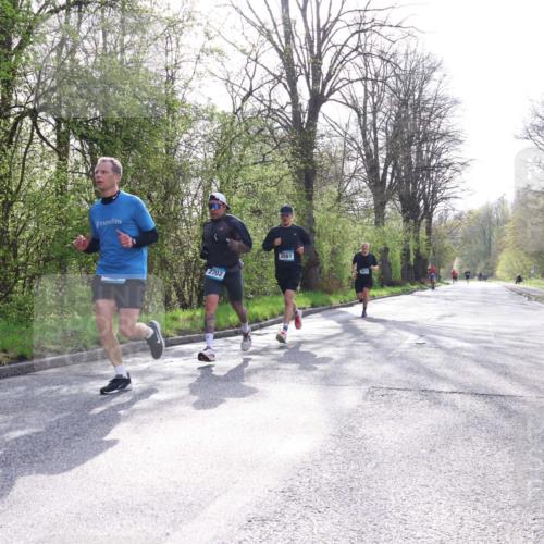 12.04.2026 - 45. Internationalen Wilhelmsburger Insellauf Yannick Fuchs http://msf.ph/oto/9478107 12.04.2026 10:15:08 Laufen 2702, 3561, 3413 meine-sportfotos.de
