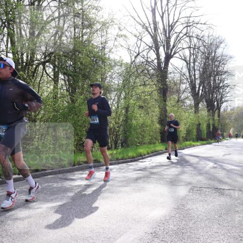 12.04.2026 - 45. Internationalen Wilhelmsburger Insellauf Yannick Fuchs http://msf.ph/oto/9478116 12.04.2026 10:15:09 Laufen 202, 3561, 3813 meine-sportfotos.de