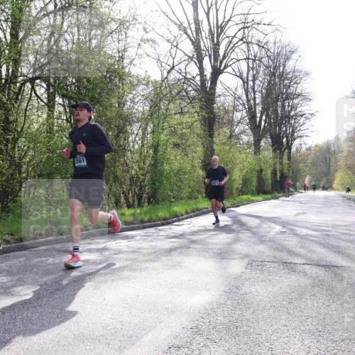 12.04.2026 - 45. Internationalen Wilhelmsburger Insellauf Yannick Fuchs http://msf.ph/oto/9478117 12.04.2026 10:15:09 Laufen 561, 3813 meine-sportfotos.de