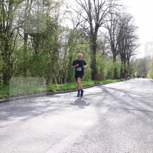 12.04.2026 - 45. Internationalen Wilhelmsburger Insellauf Yannick Fuchs http://msf.ph/oto/9478127 12.04.2026 10:15:10 Laufen 21, 3813 meine-sportfotos.de