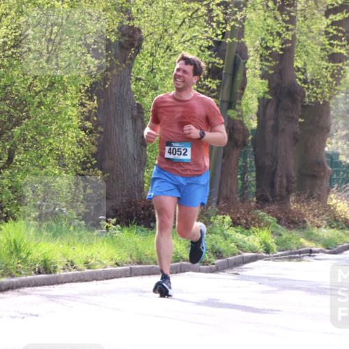 12.04.2026 - 45. Internationalen Wilhelmsburger Insellauf Yannick Fuchs http://msf.ph/oto/9478149 12.04.2026 10:15:13 Laufen 4052 meine-sportfotos.de