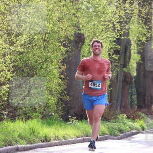 12.04.2026 - 45. Internationalen Wilhelmsburger Insellauf Yannick Fuchs http://msf.ph/oto/9478154 12.04.2026 10:15:13 Laufen 4052 meine-sportfotos.de