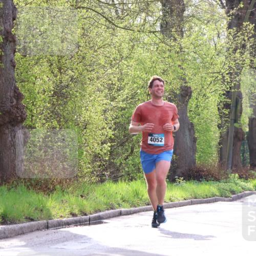12.04.2026 - 45. Internationalen Wilhelmsburger Insellauf Yannick Fuchs http://msf.ph/oto/9478170 12.04.2026 10:15:15 Laufen 4052 meine-sportfotos.de