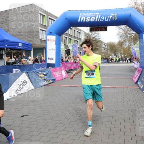12.04.2026 - 45. Internationalen Wilhelmsburger Insellauf Strokosch-Dieckow http://msf.ph/oto/9478200 12.04.2026 12:58:16 Ziel 4938, 3213, 2447 meine-sportfotos.de