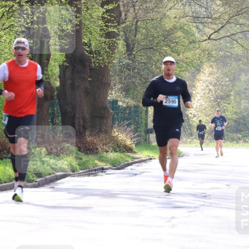 12.04.2026 - 45. Internationalen Wilhelmsburger Insellauf Yannick Fuchs http://msf.ph/oto/9478227 12.04.2026 10:15:20 Laufen 2595, 5609 meine-sportfotos.de