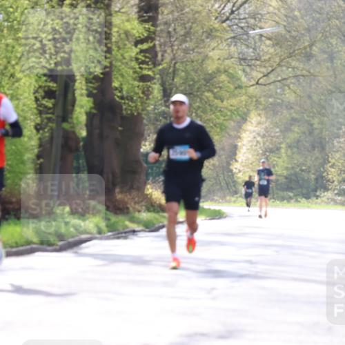 12.04.2026 - 45. Internationalen Wilhelmsburger Insellauf Yannick Fuchs http://msf.ph/oto/9478240 12.04.2026 10:15:21 Laufen  meine-sportfotos.de