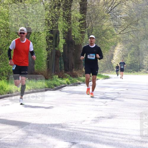 12.04.2026 - 45. Internationalen Wilhelmsburger Insellauf Yannick Fuchs http://msf.ph/oto/9478246 12.04.2026 10:15:22 Laufen 2595 meine-sportfotos.de
