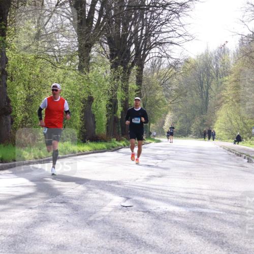 12.04.2026 - 45. Internationalen Wilhelmsburger Insellauf Yannick Fuchs http://msf.ph/oto/9478259 12.04.2026 10:15:23 Laufen 2595 meine-sportfotos.de