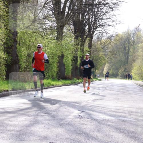 12.04.2026 - 45. Internationalen Wilhelmsburger Insellauf Yannick Fuchs http://msf.ph/oto/9478261 12.04.2026 10:15:23 Laufen 2595 meine-sportfotos.de