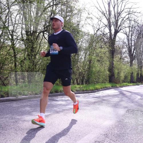12.04.2026 - 45. Internationalen Wilhelmsburger Insellauf Yannick Fuchs http://msf.ph/oto/9478301 12.04.2026 10:15:28 Laufen 2595 meine-sportfotos.de
