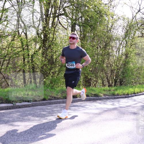 12.04.2026 - 45. Internationalen Wilhelmsburger Insellauf Yannick Fuchs http://msf.ph/oto/9478317 12.04.2026 10:29:04 Laufen  meine-sportfotos.de