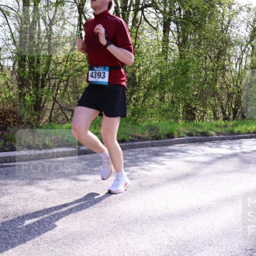 12.04.2026 - 45. Internationalen Wilhelmsburger Insellauf Yannick Fuchs http://msf.ph/oto/9478363 12.04.2026 10:29:07 Laufen  meine-sportfotos.de