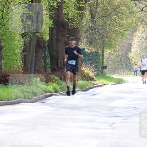 12.04.2026 - 45. Internationalen Wilhelmsburger Insellauf Yannick Fuchs http://msf.ph/oto/9478375 12.04.2026 10:15:45 Laufen 5569, 3321, 5502 meine-sportfotos.de