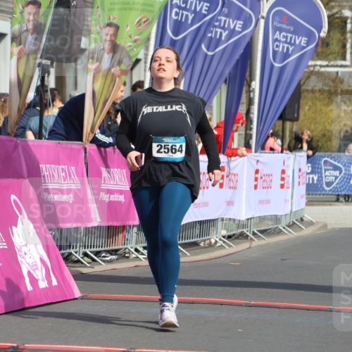 12.04.2026 - 45. Internationalen Wilhelmsburger Insellauf Strokosch-Dieckow http://msf.ph/oto/9478385 12.04.2026 11:42:19 Ziel 2564 meine-sportfotos.de