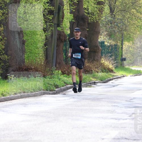 12.04.2026 - 45. Internationalen Wilhelmsburger Insellauf Yannick Fuchs http://msf.ph/oto/9478386 12.04.2026 10:15:46 Laufen 5569, 3558, 2121 meine-sportfotos.de
