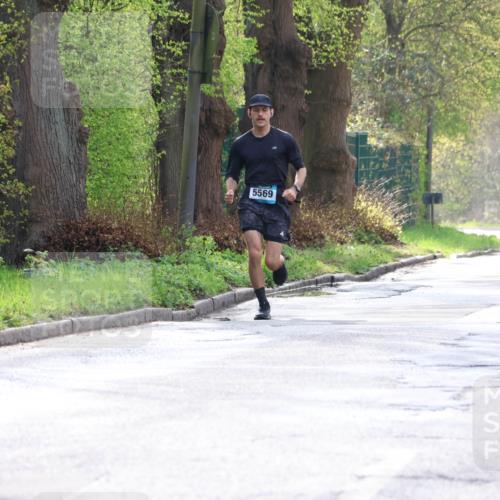 12.04.2026 - 45. Internationalen Wilhelmsburger Insellauf Yannick Fuchs http://msf.ph/oto/9478389 12.04.2026 10:15:47 Laufen 5569, 3558 meine-sportfotos.de