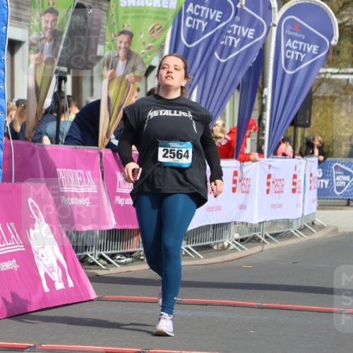 12.04.2026 - 45. Internationalen Wilhelmsburger Insellauf Strokosch-Dieckow http://msf.ph/oto/9478404 12.04.2026 11:42:20 Ziel 2564 meine-sportfotos.de