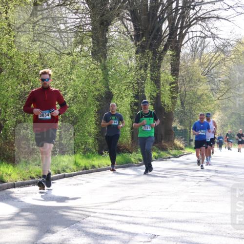 12.04.2026 - 45. Internationalen Wilhelmsburger Insellauf Yannick Fuchs http://msf.ph/oto/9478427 12.04.2026 10:29:12 Laufen  meine-sportfotos.de
