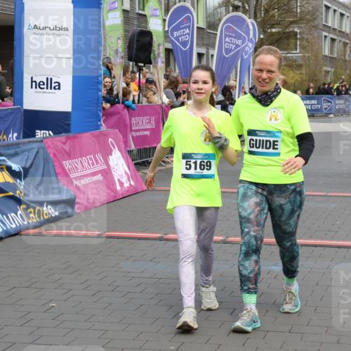 12.04.2026 - 45. Internationalen Wilhelmsburger Insellauf Strokosch-Dieckow http://msf.ph/oto/9478439 12.04.2026 12:58:30 Ziel 5169, 5214, 4955, 3396 meine-sportfotos.de