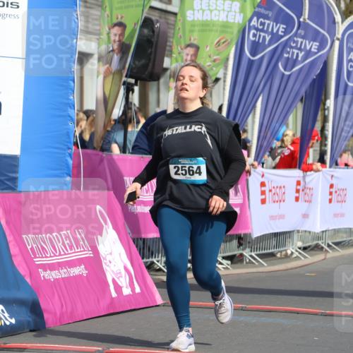 12.04.2026 - 45. Internationalen Wilhelmsburger Insellauf Strokosch-Dieckow http://msf.ph/oto/9478463 12.04.2026 11:42:20 Ziel 2564 meine-sportfotos.de