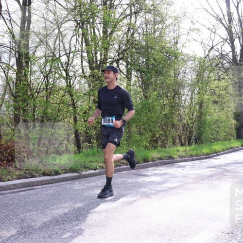 12.04.2026 - 45. Internationalen Wilhelmsburger Insellauf Yannick Fuchs http://msf.ph/oto/9478496 12.04.2026 10:15:56 Laufen 5569 meine-sportfotos.de