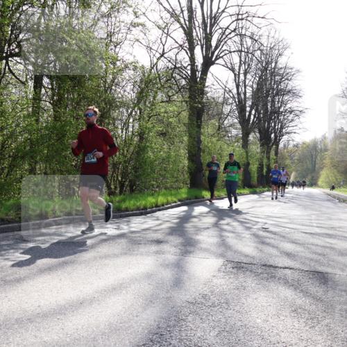 12.04.2026 - 45. Internationalen Wilhelmsburger Insellauf Yannick Fuchs http://msf.ph/oto/9478509 12.04.2026 10:29:16 Laufen  meine-sportfotos.de