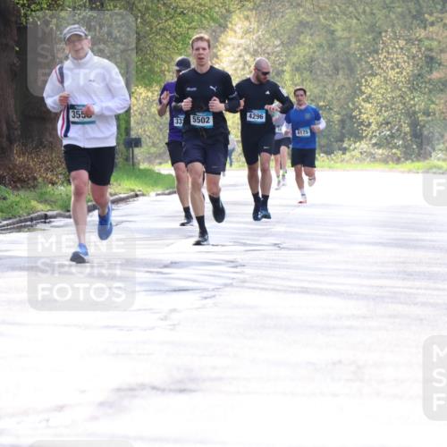 12.04.2026 - 45. Internationalen Wilhelmsburger Insellauf Yannick Fuchs http://msf.ph/oto/9478516 12.04.2026 10:15:58 Laufen 355, 33, 5502, 4296, 2, 4175 meine-sportfotos.de