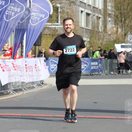12.04.2026 - 45. Internationalen Wilhelmsburger Insellauf Strokosch-Dieckow http://msf.ph/oto/9478533 12.04.2026 11:42:48 Ziel 2722 meine-sportfotos.de