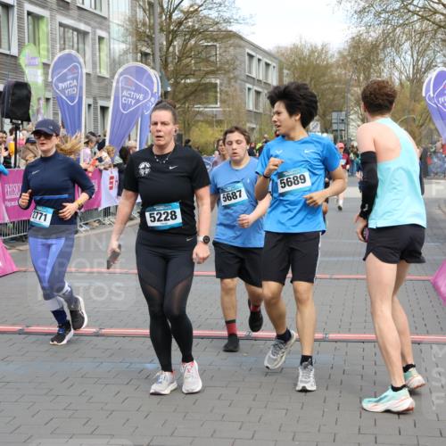 12.04.2026 - 45. Internationalen Wilhelmsburger Insellauf Strokosch-Dieckow http://msf.ph/oto/9478540 12.04.2026 12:58:37 Ziel 3396, 5228, 5689, 2771, 5687, 2058, 3152, 4535, 5260, 2493, 2550 meine-sportfotos.de