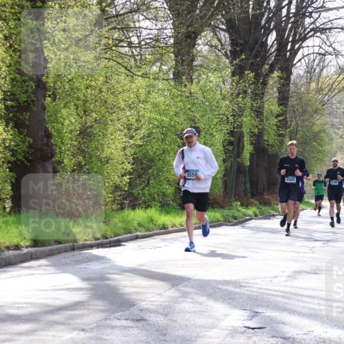 12.04.2026 - 45. Internationalen Wilhelmsburger Insellauf Yannick Fuchs http://msf.ph/oto/9478547 12.04.2026 10:16:01 Laufen 3558, 5502, 4296 meine-sportfotos.de