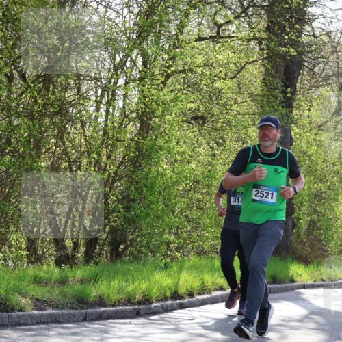 12.04.2026 - 45. Internationalen Wilhelmsburger Insellauf Yannick Fuchs http://msf.ph/oto/9478548 12.04.2026 10:29:17 Laufen  meine-sportfotos.de
