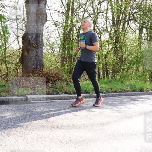 12.04.2026 - 45. Internationalen Wilhelmsburger Insellauf Yannick Fuchs http://msf.ph/oto/9478601 12.04.2026 10:29:20 Laufen  meine-sportfotos.de