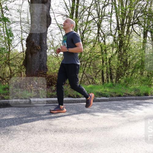 12.04.2026 - 45. Internationalen Wilhelmsburger Insellauf Yannick Fuchs http://msf.ph/oto/9478605 12.04.2026 10:29:20 Laufen  meine-sportfotos.de