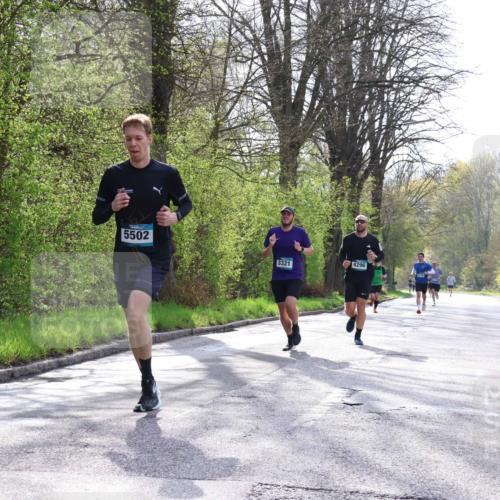 12.04.2026 - 45. Internationalen Wilhelmsburger Insellauf Yannick Fuchs http://msf.ph/oto/9478609 12.04.2026 10:16:06 Laufen 5502, 3321, 4296 meine-sportfotos.de