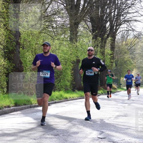 12.04.2026 - 45. Internationalen Wilhelmsburger Insellauf Yannick Fuchs http://msf.ph/oto/9478620 12.04.2026 10:16:07 Laufen 3321, 4296, 4175 meine-sportfotos.de