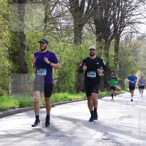 12.04.2026 - 45. Internationalen Wilhelmsburger Insellauf Yannick Fuchs http://msf.ph/oto/9478621 12.04.2026 10:16:07 Laufen 3321, 4296, 4175 meine-sportfotos.de